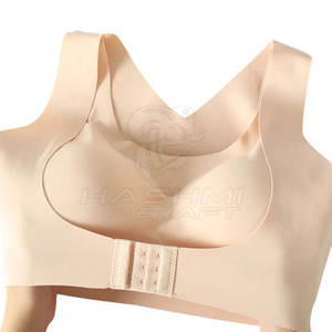 Sujetador deportivo de alto rendimiento diseñado para mujeres, que ofrece comodidad y durabilidad en su ropa deportiva, perfecto para actividades al aire libre. - Product Image 4