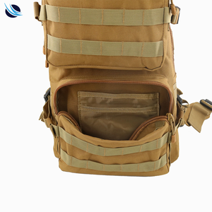 Sac à dos tactique de randonnée et de camping 70L, imperméable avec doublure en PVC, grand sac de voyage, sac à dos MOLLE pour l'extérieur, ceinture à coussin d'air - Product Image 6