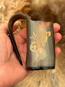 Chope à boire en corne de Viking, taille personnalisée, classique, écologique, jetable, en stock, matériau organique avec poignée, pour bière, hydromel, mariage - Product Image 3