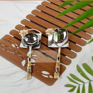 Reposacucharas de Resina de Lujo con Pulido Espejo, Hecho en Maharashtra para Fiestas y Ocasiones Especiales - Product Image 2