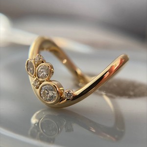 Bague de mariage incurvée en platine PT950 de luxe avec diamant de laboratoire de luxe, sertie en clos, taille brillant, style chevron, certifiée IGI - Product Image 2