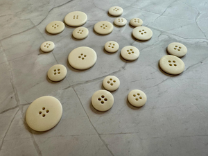กระดุมกระดูกธรรมชาติทำมือ นำเข้าอย่างมีจริยธรรม - Product Image 5