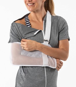 T-shirts en jersey à perles, coupe ajustée, en coton/fibre de bambou, épaules dénudées, ouverture latérale à boutons-pression, manches courtes, sportifs, adaptatifs toutes saisons - Product Image 1