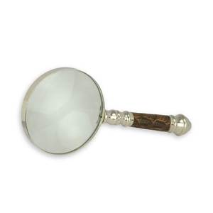 Loupe en bois moderne conçue pour les travaux manuels, les projets scolaires, la lecture et l'utilisation à domicile ou au bureau - Product Image 2