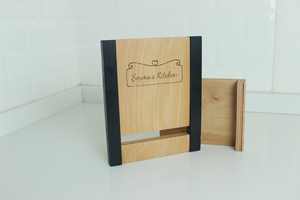 Support de livre de recettes en bois personnalisé, pliable, cadeau de cuisine personnalisé pour maman, cadeau pour la fête des mères, décoration de comptoir - Product Image 3