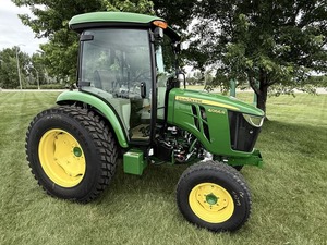 Tractor Compacto de Servicio Pesado 2026 4066R de Alto Rendimiento, Suministro al por Mayor - Product Image 6
