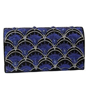 Elegante bolso de mano étnico indio, trabajo Zari detallado y adornos de cuentas hechos a mano para eventos especiales de proveedor indio - Product Image 1