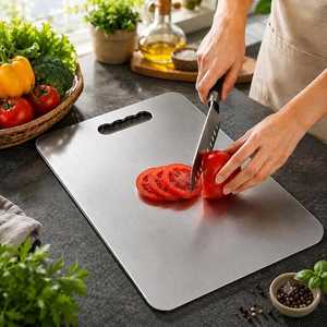 Planche à découper rectangulaire en acier inoxydable, antidérapante, facile à nettoyer, durable, non toxique, pour la cuisine - Product Image 4