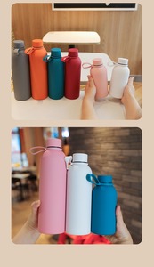 Bouteille d'eau de sport écologique en acier inoxydable à isolation sous vide, avec revêtement en caoutchouc, pour boissons chaudes et froides - Product Image 6