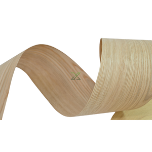 Chapa de Roble Blanco de Alta Calidad, Tono Amarillo Pálido Marrón, Patrón de Grano Recto y Denso, Excelente Durabilidad para Muebles Comerciales - Product Image 1