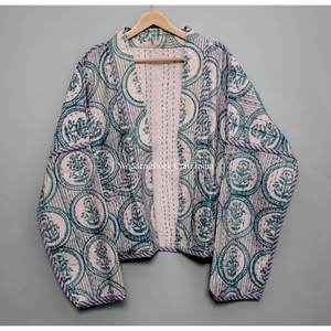 Veste Kantha artisanale en coton, design de créateur, en provenance d'Inde. Magnifique veste Kantha multicolore, cousue à la main, imprimée à l'écran. - Product Image 6