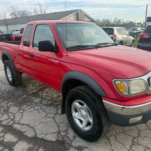 Forte demande, vente en gros, ancien modèle d'occasion, Tacoma V6 2002, 2 portes, Xtracab V6 4x4, pick-up, PRÊT À EXPÉDIER, LIVRAISON 24/7 - Product Image 1