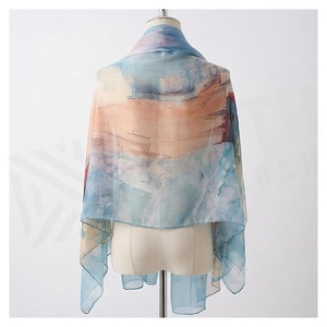 Pañuelo de Seda Cuadrado para Mujer NORTH APPROACH, Estampado Floral, Elegante Accesorio de Moda Multifuncional para Todas las Temporadas - Product Image 2