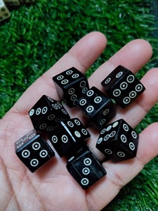 Dados Cuadrados de Cuerno de Búfalo Natural Pulido de ILAHI, Ecológicos, con Patrones Únicos, para Amantes de la Religión, Feng Shui, Juegos de Rol y Mesa - Product Image 4