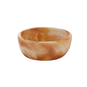 Cuenco para servir en remolino de resina ámbar, cuenco decorativo con patrón único para el hogar o la oficina, Ideal para cenar y exhibir - Product Image 1