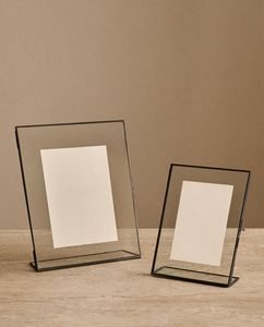 Attractive Metal And Glass Photo <b>Frame</b> With Elegant Design For Home Decor And Picture Collection - Product Image 1