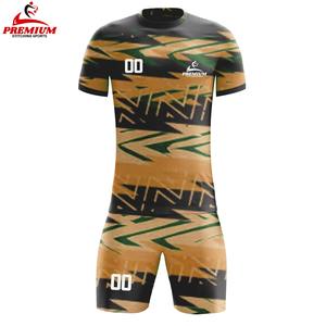 Tenues de football de qualité supérieure, manches courtes, séchage rapide, sublimées, uniformes de football de haute qualité avec logo personnalisé - Product Image 4