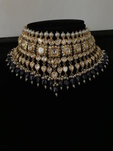 Collar de Oro Sólido de 22K con Diseño Kundan para Novia, con Trabajo de Esmalte Meenakari Azul Real y Gotas de Perlas Naturales para Mujer - Product Image 2