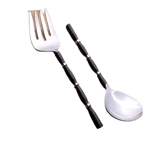 Vajilla Anti-óxido de acero inoxidable Cuchara plateada Mango negro Barra de ensalada Juego de servir con chapado en plata - Product Image 1