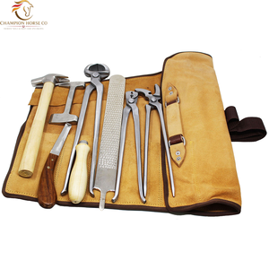 Kit d'outils de fermeur de chevaux en acier inoxydable – Robuste, antirouille, pour le soin des sabots et des ferres, avec pinces et coupe-ongles - Product Image 4