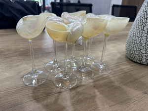 Verre à vin artisanal en coquillage, style tropical, vaisselle en coquillage naturel pour la restauration et la décoration des complexes hôteliers - Product Image 3
