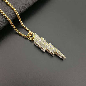 Colgante de Moissanita con Diseño de Alas Brillantes, Chapado en Plata, Tono Dorado, Cadena de Caja, Joyería Hip Hop de Alta Gama - Product Image 4