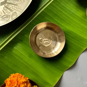 Service de table en laiton artisanal de qualité supérieure avec assiette thali, bols, cuillère et verre pour les dîners traditionnels indiens et les occasions festives - Product Image 6