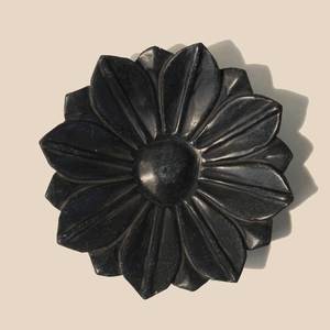 Bol en marbre Urli antique de style moderne avec une couleur noire luxueuse pour la décoration de la salle à manger pendant le Ramadan et Diwali - Product Image 2