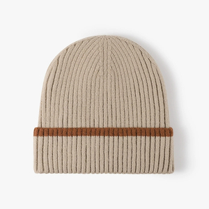 Chapeau d'hiver en laine mélangée de qualité supérieure, vente en gros, logo imprimé personnalisé, respirant, imperméable, unisexe, usage quotidien, fabriqué au Pakistan - Product Image 4