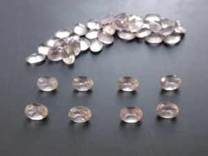 Cuarzo Rosa, Corte Ovalado de 7x5MM, Gema Suelta de la Mejor Calidad para la Elaboración de Joyas - Product Image 2