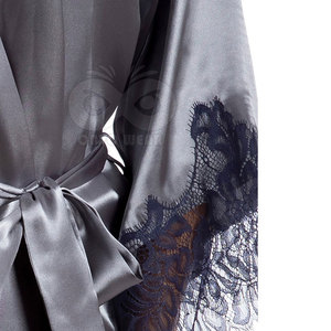 Robe de chambre classique en soie pour femme, peignoir en satin à manches longues, élégante tenue de nuit et d'intérieur, personnalisation du logo, commande en gros - Product Image 2