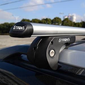 Barra transversal de techo de aluminio aerodinámico Strona con cierre de seguridad de 1290x65x105mm de diámetro - Product Image 3