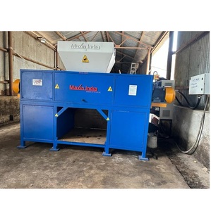 Trituradora Industrial Semiautomática de Doble Eje de Alta Demanda, Máquina Trituradora de Utensilios de Doble Eje de Proveedor Indio - Product Image 1