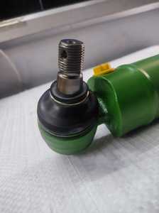 กระบอกไฮดรอลิกพวงมาลัย LVA16170 พร้อมระบบขับเคลื่อนสี่ล้อ เหมาะสำหรับรถแทรกเตอร์ JD ราคาประหยัด - Product Image 4
