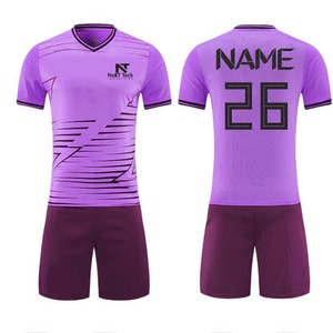 Vêtements de sport confortables pour hommes, uniforme de football 100% polyester, uniforme de football sur mesure pour hommes - Product Image 1