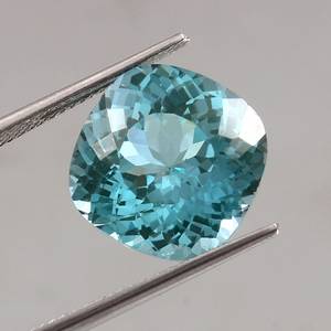 พลอยสปิเนลสีเขียวซีลอนทรงคุชชั่น รูปทรงอิสระ ธรรมชาติ ได้รับการรับรอง ความใสสูง คุณภาพเยี่ยม เกรดเครื่องประดับหรูหรา - Product Image 5