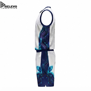 Conjunto de Camiseta y Pantalones Cortos de Baloncesto Sublimados para Hombre, Diseño OEM Premium, Estampado Cyberpunk de Cristal Luminoso Blanco y Azul, Uniforme Deportivo - Product Image 4