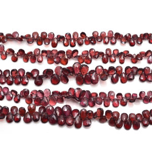 Cuentas de Granate Rodolita Natural de Alta Calidad, Facetadas en Forma de Pera, Color Rojo, Hilo de 8 Pulgadas para la Fabricación de Joyería y Collares - Product Image 1