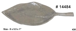 Plato de Servir de Aluminio de Lujo Ecológico con Forma de Flor de Lirio y Diseño de Hojas Decorativas para Decoración del Hogar, Vajilla Metálica - Product Image 2
