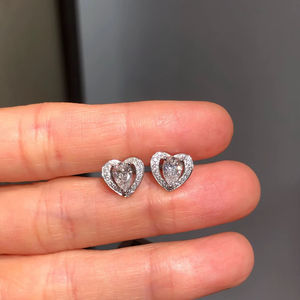 Élégantes boucles d'oreilles en forme de cœur avec diamants de laboratoire, or blanc 14 carats, accent de diamant poire, bijoux fins pour femmes - Product Image 1