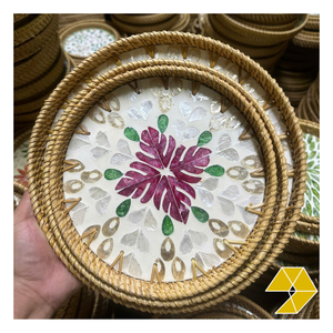 Elegante Bandeja de Servicio de Ratán con Incrustaciones de Concha para Servir Café, Accesorios de Comedor y Decoración Sofisticada para el Hogar - Product Image 4