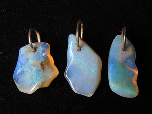 Colgante de Ópalo Australiano Pulido en Plata de Ley 925, Joyería Fina Unisex, Venta Directa de Fábrica, Colgantes de Piedras Preciosas Naturales al por Mayor - Product Image 1