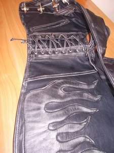 Chaleco de Cuero para Motociclista BLAZING FLAMES, para Hombre, con Hebillas, de Cuero Vacuno Resistente, Estilo Vintage, con Espacio Oculto para Armas - Product Image 5