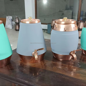 Pichet à eau ayurvédique de 5 litres en cuivre pur Matka avec couvercle et paille pour la maison et l'hôtel directement de l'Inde - Product Image 1