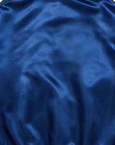 แจ็คเก็ตเบสบอลปักลายสไตล์สตรีทลำลองสำหรับผู้ชายแบบ OEM ขนาดใหญ่พิเศษ กันน้ำ สีและโลโก้สั่งทำได้ ผลิตจากผ้าไหมซาติน - Product Image 6