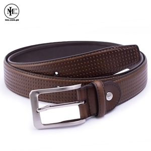 Ceinture pour homme en cuir véritable marron avec boucle rectangulaire argentée, design formel et respirant - Product Image 5