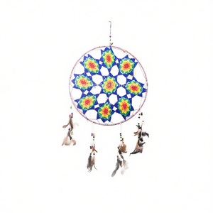 Attrape-rêves arc-en-ciel Chakka - Une décoration d'intérieur colorée et éthérée - Product Image 2