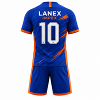 Ensemble Maillot et Short de Football Personnalisé pour Hommes – Tenue d'Équipe Professionnelle Noire Légère, Respirante et à Séchage Rapide par Sublimation