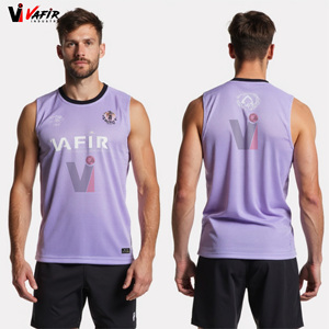 Tenue de football 7v7 sublimée imprimée, avec casque rembourré, gants respirants, antibactériens, séchage rapide, sans manches, personnalisable - Product Image 4