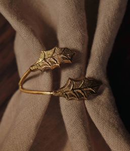 Anneau de serviette en laiton de qualité supérieure, accessoires décoratifs, porte-serviettes à motif feuille - Product Image 1